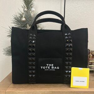 Marc Jacobs THE TOTE BAG Black Studded medium with strap